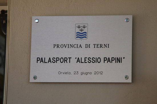 Palazzetto dello Sport "Alessio Papini". Intitolata la struttura di Ciconia