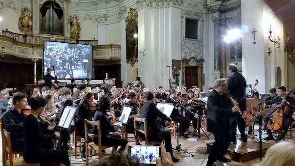 Torna a suonare l'Orchestra Giovanile dell'Umbria composta oltre cento studenti di tutta la regione