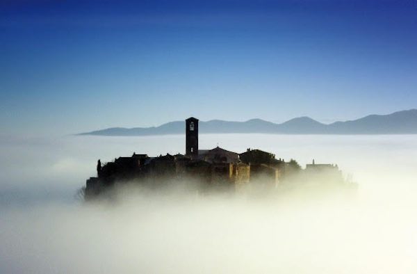 "Gli Occhi della Mente". Nel cuore di Civita in mostra le bellezze della Tuscia