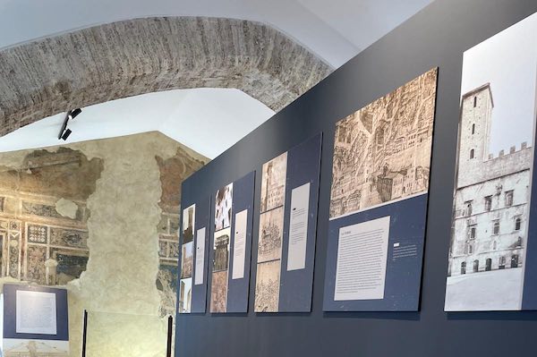 In mostra la storia di Palazzo dei Priori. Protagoniste le tavole dei rilievi effettuati nel 1913 